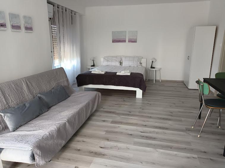 Apartma Oddih Dutovlje Экстерьер фото